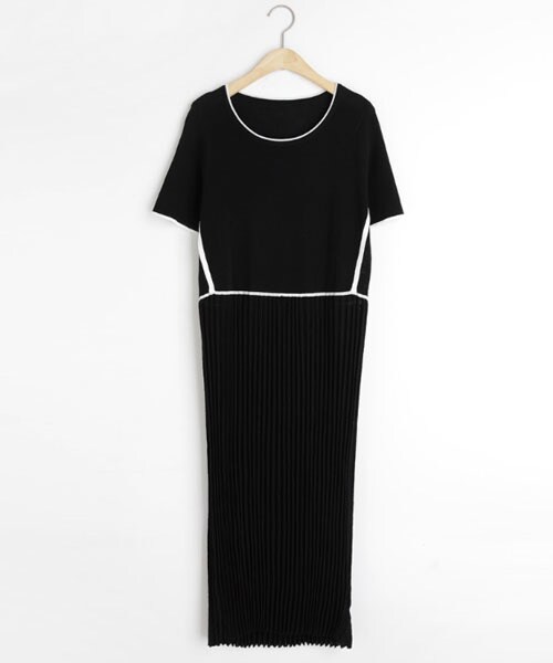 DHOLIC（ディーホリック）の「配色プリーツニットワンピース（ワンピース・レディース・ベージュ/ブラック・FREE）」の2枚目の写真