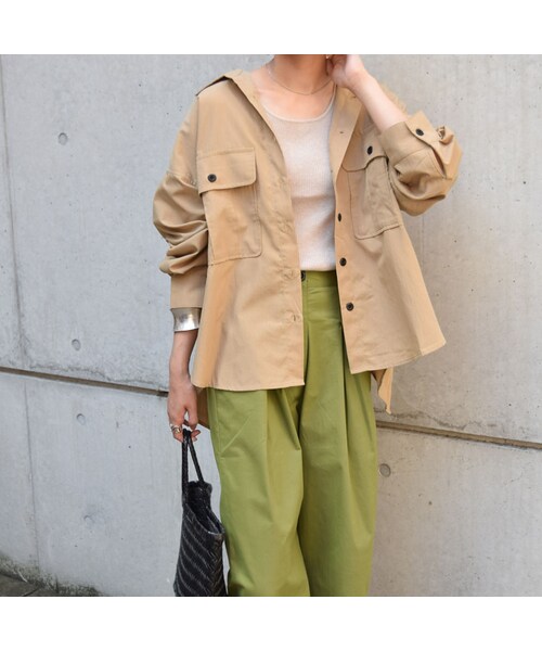 no brand（ノーブランド）の「バックスリットサファリシャツ（シャツ/ブラウス・レディース・その他）」の3枚目の写真