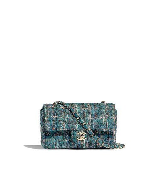 Chanel シャネル の Chanel Mini Flap Bag ショルダーバッグ Wear