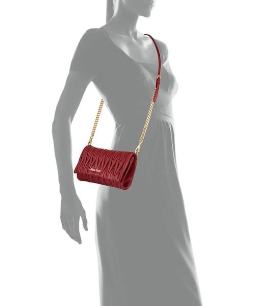 miu miu（ミュウミュウ）の「Miu Miu Matelasse Flap Crossbody