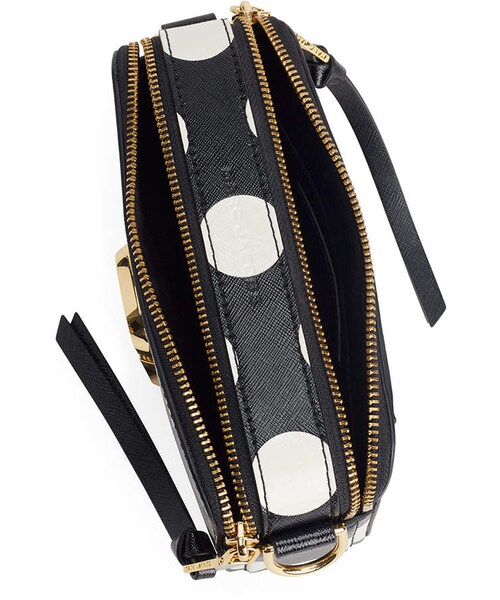 MARC JACOBS(マークジェイコブス)の「Marc Jacobs The Dot Snapshot Camera Crossbody Bag(ショルダーバッグ・レディース・Black/Pink・One Size)」の6枚目の写真