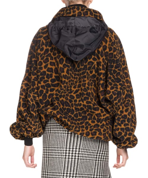 BALENCIAGA（バレンシアガ）の「Balenciaga Zip-Front Leo-Print Fleece Jacket（ジャケット/アウター・レディース・Brown・X-large/Large/Medium/Small）」の2枚目の写真