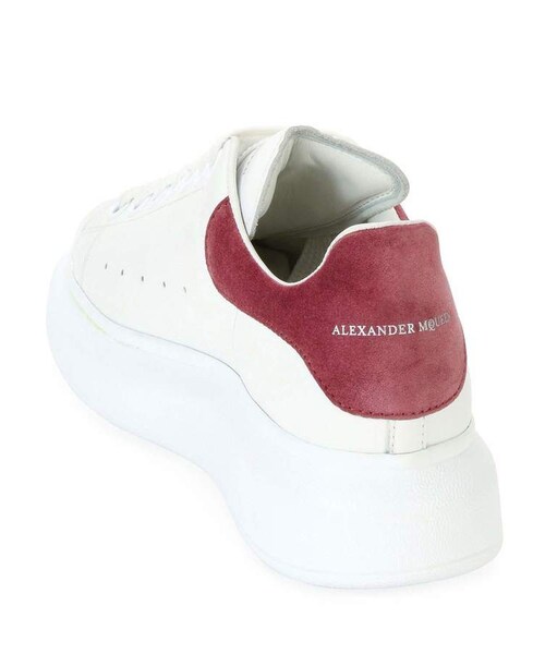 Alexander McQueen（アレキサンダーマックイーン）の「Alexander McQueen Leather Lace-Up Platform Sneakers（その他シューズ・レディース・Red/White・5.5b / 35.5eu/9.5b / 39.5eu/6b / 36eu/7b / 37eu/5b / 35eu/10.5b / 40.5eu/8.5b / 38.5eu/10b / 40eu/8b / 38eu/6.5b / 36.5eu/9b / 39eu/7.5b / 37.5eu/11b / 41eu）」の3枚目の写真