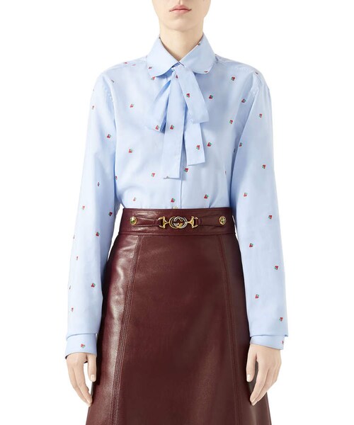 GUCCI（グッチ）の「Gucci Strawberry Fil Coupe Tie-Neck Blouse 