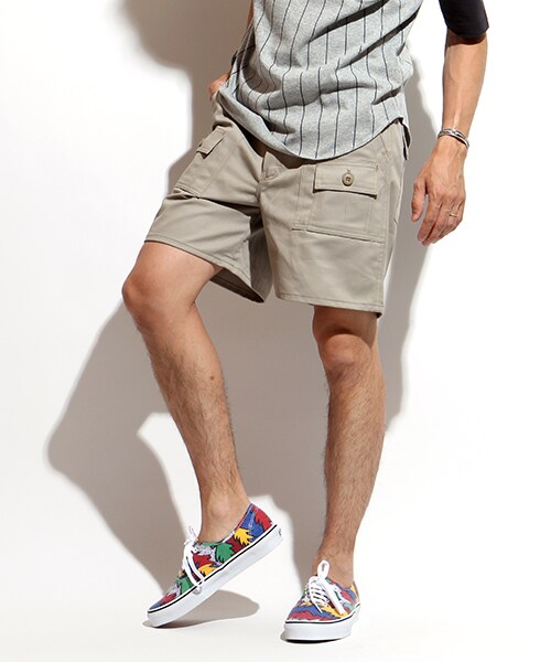 GUNG HO(ガンホー)の「6Pocket Expedition Shorts(パンツ・メンズ・ベージュ/グリーン/カモフラージュ・30/32)」の1枚目の写真