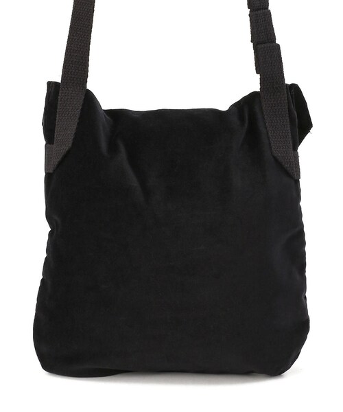 Engineered Garments（エンジニアードガーメンツ）の「shoulder pouch cotton velbeteen /Engineered Garments/エンジニアド ガーメンツ（バッグ・メンズ・BLACK・F）」の3枚目の写真