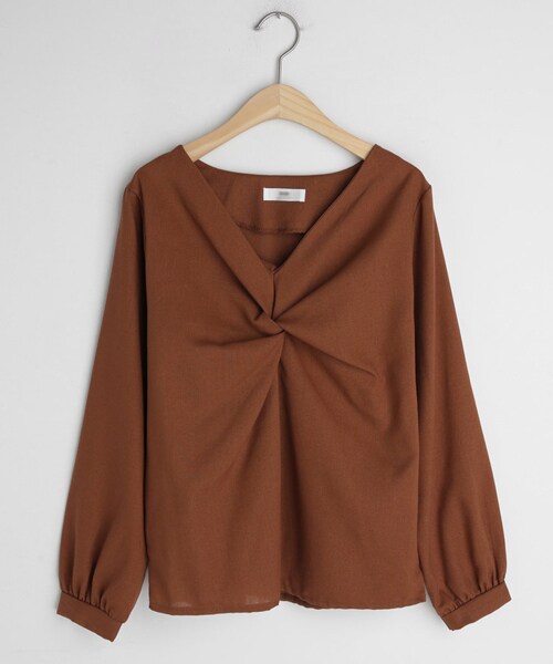 DHOLIC(ディーホリック)の「ツイストVネックブラウス(シャツ/ブラウス・レディース・ベージュ/ホワイト/グリーン/ブラウン・FREE)」の3枚目の写真