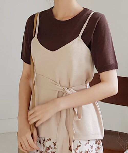 DHOLIC(ディーホリック)の「リブヘム半袖ニット(ニット/セーター・レディース・グリーン/ブラウン/ベージュ/ホワイト/ブラック/ブルー/イエロー・FREE)」の4枚目の写真