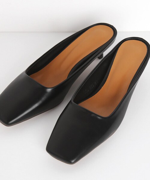 DHOLIC（ディーホリック）の「2TYPEスクエアミュール（パンプス・レディース・ブラウン/ブラック/その他/グレー・230/235/240/245/250）」の2枚目の写真