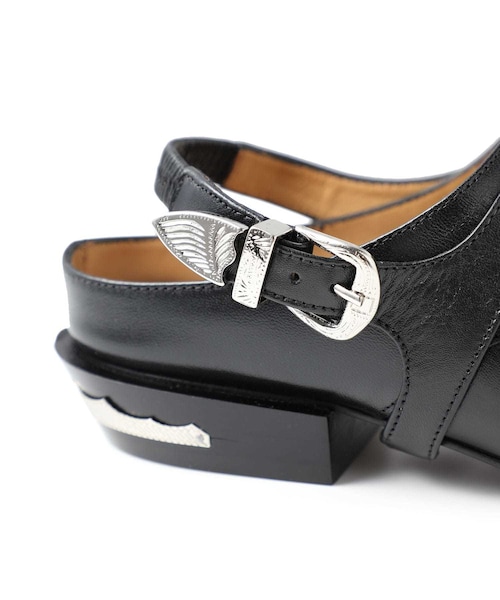 トーガプルラ TOGA PULLA ミュール TOGA PULLA（トーガ プルラ）の「タッセルミュール（）」 - WEAR