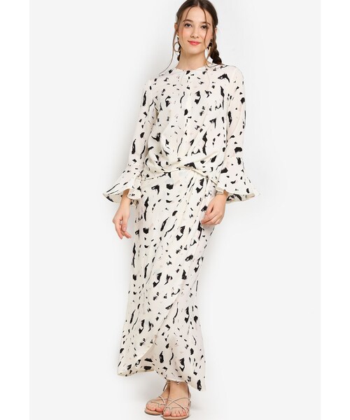Bell Sleeves Kurung - WEAR