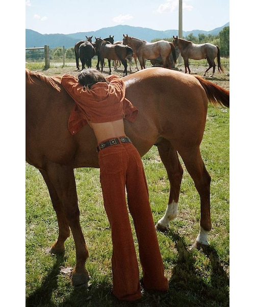 Levi's(リーバイス)の「Levi's Levi’s Ribcage Corduroy Wide Leg Pant(その他パンツ・レディース・Brown・24/25/26/27/28/29/30/31/32)」の1枚目の写真