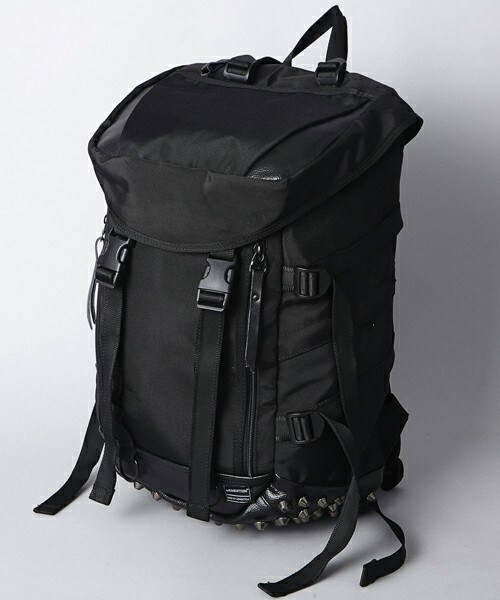 MEMENTISM（メメントイズム）の「CRAZY.D 底スタッズ レザー切り替えリュック ソールスタッズ（バックパック/リュック・メンズ・その他/ブラック/アニマル・/FREE）」の6枚目の写真