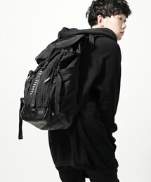 MEMENTISM | THE WORLD レザー切り替え センタースタッズリュック(バックパック/リュック)