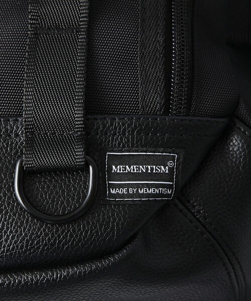 MEMENTISM（メメントイズム）の「THE WORLD レザー切り替え センタースタッズリュック（バックパック/リュック・メンズ・ブラック/ブラック×ホワイト/ネイビー/カモフラージュ/アニマル/その他1/その他2/その他3/その他4/その他5/その他6/その他7/その他8/グレー×ホワイト・FREE）」の21枚目の写真