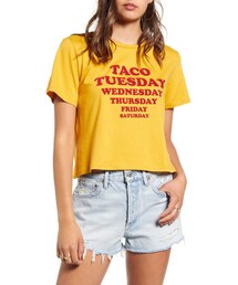 MINK PINK | MINKPINK Taco Week Graphic Crop Tee (Tシャツ/カットソー)