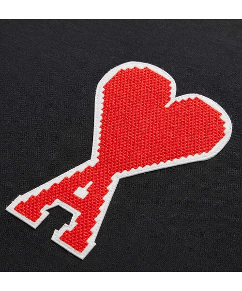 ami(アミ)の「AMI Oversized Logo-Appliquéd Cotton-Jersey T-Shirt(Tシャツ/カットソー・メンズ・Black・L/S/XL/One Size/XXL/XXS/M/XS/XXXL)」の5枚目の写真