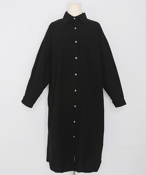 DHOLIC（ディーホリック）の「ラウンドヘムシャツワンピース（ワンピース・レディース・ホワイト/ブラック/ベージュ・FREE）」の2枚目の写真