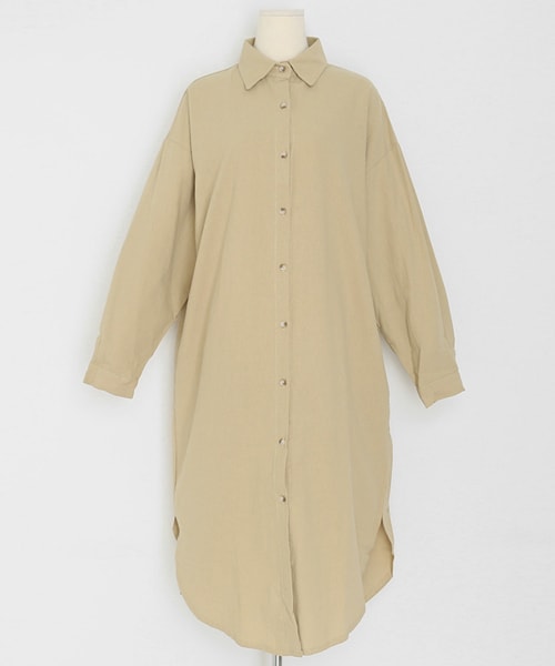 DHOLIC（ディーホリック）の「ラウンドヘムシャツワンピース（ワンピース・レディース・ホワイト/ブラック/ベージュ・FREE）」の3枚目の写真