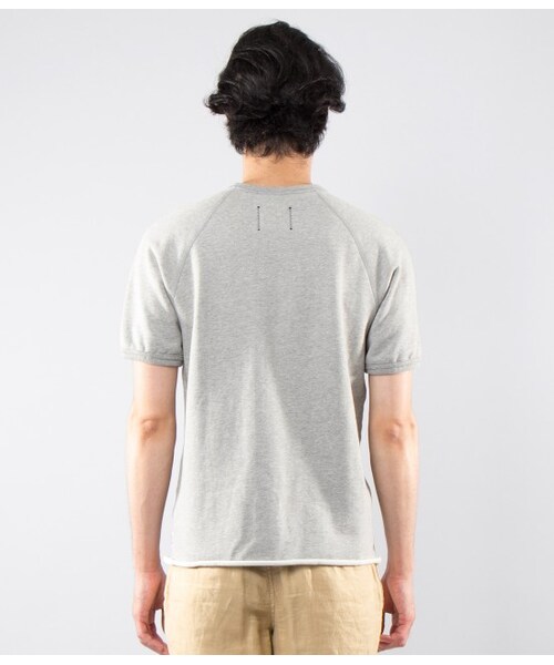 ADAM ET ROPE'（アダムエロペ）の「【OCEANS7月号掲載】別注【REIGNING CHAMP】スウェットTシャツ（Ｔシャツ/カットソー・メンズ・ブラック/グレー・S/M）」の5枚目の写真