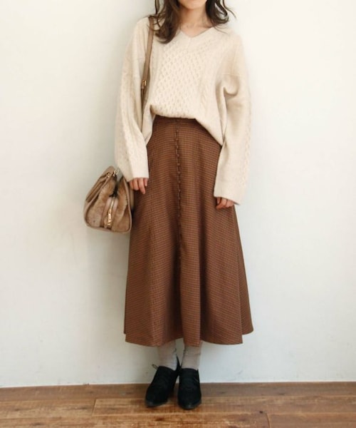 Crisp（クリスプ）の「ボタンチェックフレアスカート（スカート・レディース・ベージュ/ブラウン・FREE）」の3枚目の写真