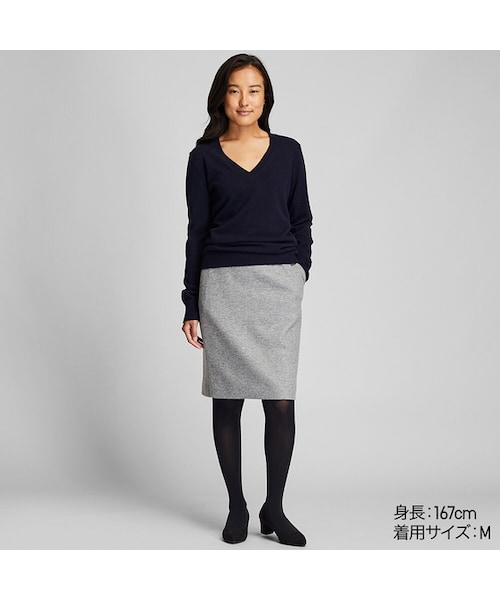 UNIQLO（ユニクロ）の「カシミヤVネックセーター（長袖）（ニット/セーター・レディース・DARK GREEN 58/DARK BROWN 38/BLUE 63/GREEN 53/DARK GRAY 08/LIGHT GRAY 02/PURPLE 73/OFF WHITE 01/BLACK 09/NAVY 69/BEIGE 32・M/S/XXL/XS/L/3XL/XL）」の10枚目の写真