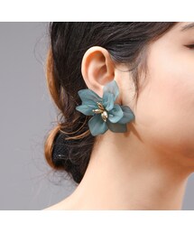 no brand（ノーブランド）の「フラワーピアス 花 春夏秋 デート