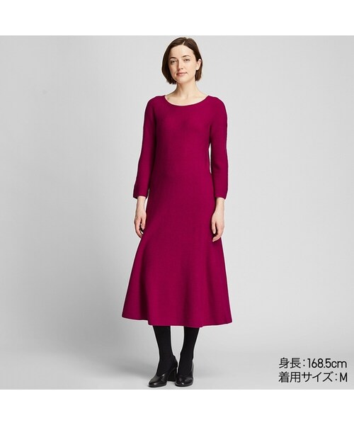 UNIQLO（ユニクロ）の「3Dエクストラファインメリノフレアワンピース（7分袖・ロング丈・98.5～108cm）（ワンピース・レディース・BROWN 35/DARK GREEN 58/BLACK 09/PURPLE 76/BLUE 68・XL/XXL/S/L/XS/M）」の5枚目の写真