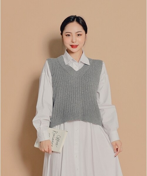 HOTPING(ホッピン)の「バックリボンショートベスト(Tシャツ/カットソー・レディース・Black/Blue/Grey/Beige・フリーサイズ)」の2枚目の写真
