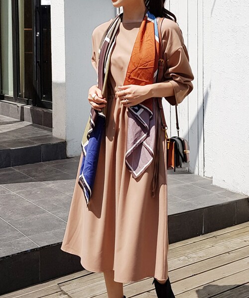 DHOLIC（ディーホリック）の「ドロストワンピース（ワンピース・レディース・ブラック/ベージュ/レッド・FREE）」の2枚目の写真