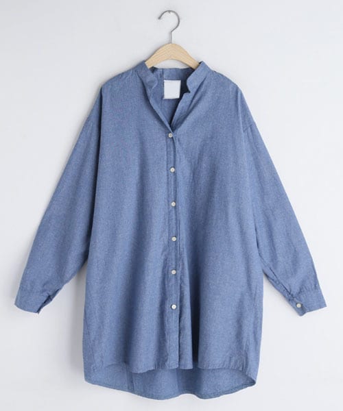 DHOLIC(ディーホリック)の「スリットネックルーズシャツ(シャツ/ブラウス・レディース・その他/ブルー/ホワイト/レッド・FREE)」の3枚目の写真