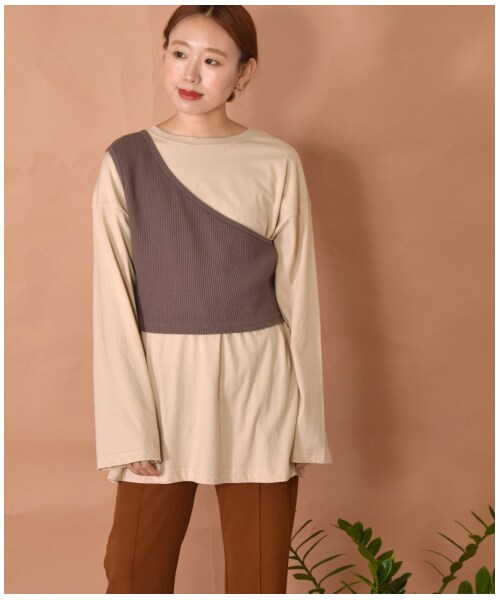 w closet(ダブルクローゼット)の「ワンショルビスチェ付ロンTee(トップス・レディース・グレージュ/モカ/スミクロ・FREE)」の6枚目の写真