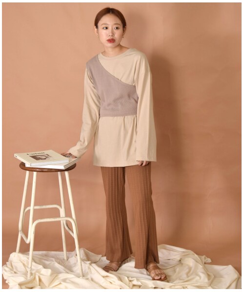 w closet(ダブルクローゼット)の「ワンショルビスチェ付ロンTee(トップス・レディース・グレージュ/モカ/スミクロ・FREE)」の15枚目の写真