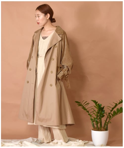 w closet(ダブルクローゼット)の「2素材切替トレンチコート(ジャケット/アウター・レディース・サンドベージュ/Dベージュ・FREE)」の10枚目の写真