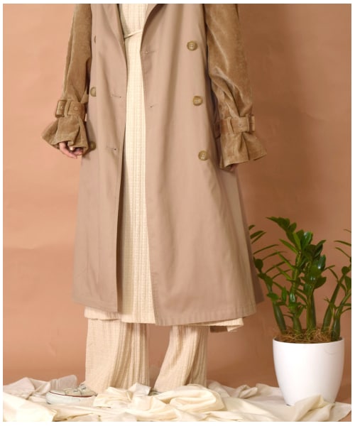 w closet(ダブルクローゼット)の「2素材切替トレンチコート(ジャケット/アウター・レディース・サンドベージュ/Dベージュ・FREE)」の14枚目の写真