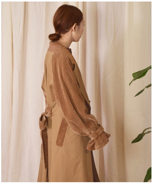 w closet(ダブルクローゼット)の「2素材切替トレンチコート(ジャケット/アウター・レディース・サンドベージュ/Dベージュ・FREE)」の19枚目の写真