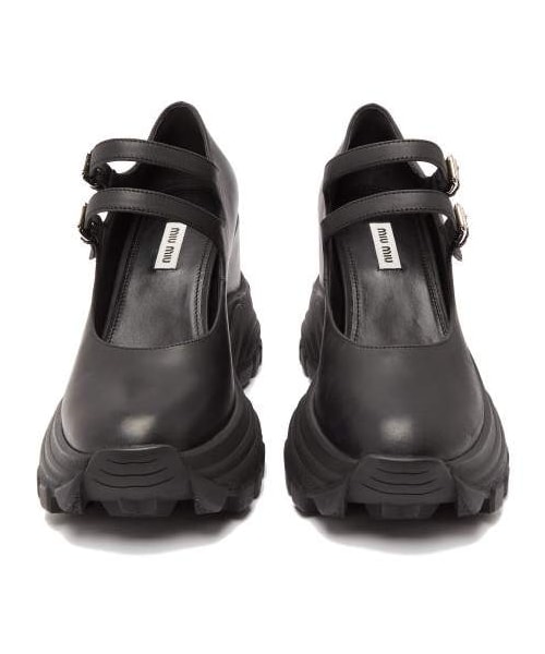 miu miu ブラックウェッジサンダル miu miu（ミュウミュウ）の「Miu Miu - Exaggerated Sole Mary