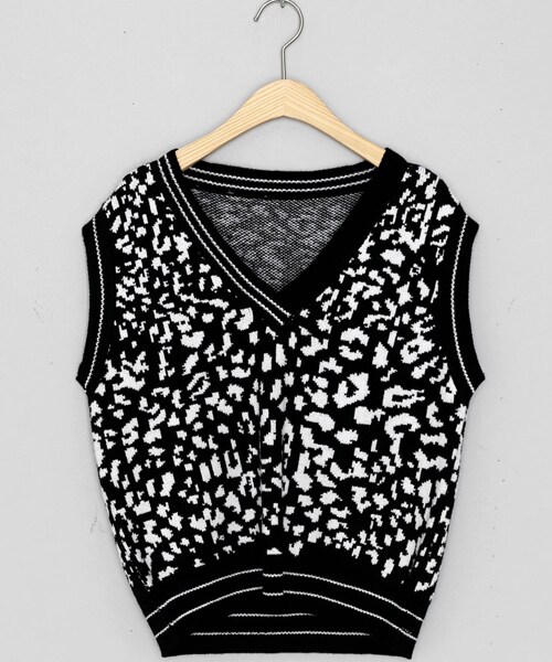 DHOLIC（ディーホリック）の「レオパードニットベスト（ニット/セーター・レディース・ホワイト/ブラック/レッド・FREE）」の2枚目の写真