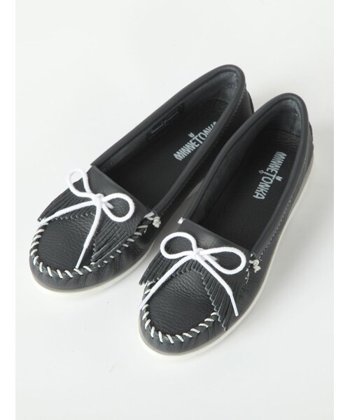 Minnetonka（ミネトンカ）の「ミネトンカ/KILTY UNBEADED（シューズ・レディース・NAVY/WHITE・50/60/70/80）」の8枚目の写真