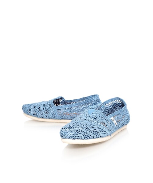 TOMS（トムス）の「CROCHET CLASSIC（シューズ・レディース・BLUE・36/37/38/40/41）」の4枚目の写真
