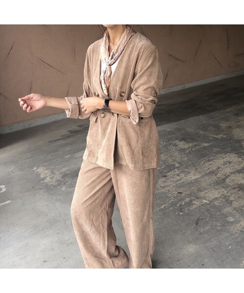 copine（コピン）の「オーバーサイズ！ノーカラーダブルボタンソフトコーデュロイジャケット(2color)【クリックポスト対象商品】（ノーカラージャケット・レディース・その他）」の2枚目の写真