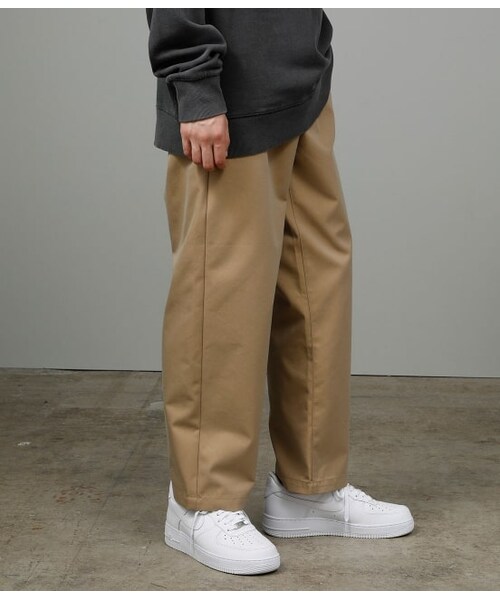 JUNRED（ジュンレッド）の「ハイカウントギャバジンワイドパンツ（パンツ・メンズ・ブラック/ベージュ/カーキ・L/M/S）」の2枚目の写真