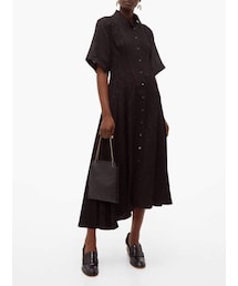 LOEWE（ロエベ）の「Loewe - Feather Jacquard Asymmetric Satin