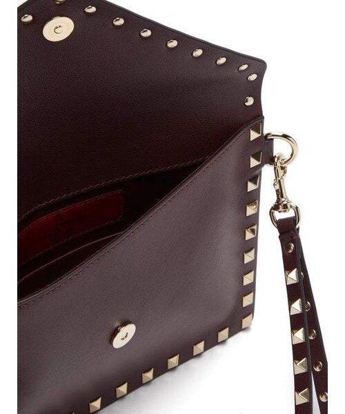 Valentino（ヴァレンティノ）の「Valentino Rockstud Embellished Leather Pouch