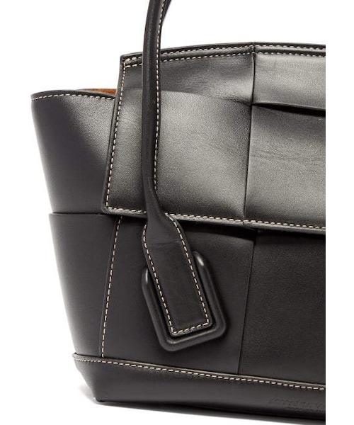 BOTTEGA VENETA（ボッテガヴェネタ）の「Bottega Veneta - Arco 33