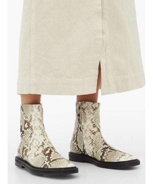 Acne Studios（アクネストゥディオズ）の「Acne Studios - Breaker Python Effect Leather Ankle Boots - Womens - White Multi（ブーツ・レディース・White・35 Eu/it/36 Eu/it/37 Eu/it/38 Eu/it/39 Eu/it/40 Eu/it/41 Eu/it）」の2枚目の写真