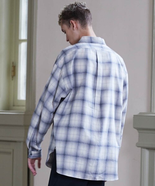 LIDNM（リドム）の「OMBRE CHECK SHIRT/GRY（シャツ/ブラウス・メンズ・ライトグレー・MEDIUM/LARGE）」の4枚目の写真