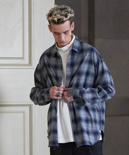 LIDNM（リドム）の「OMBRE CHECK SHIRT/NVY（シャツ/ブラウス・メンズ・ブルー系・MEDIUM/LARGE）」の6枚目の写真