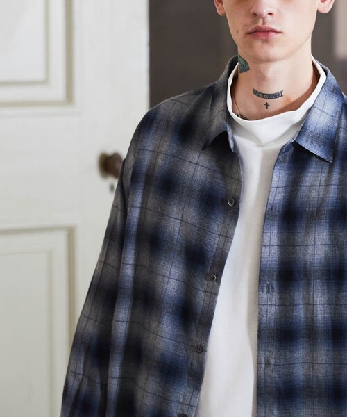 LIDNM（リドム）の「OMBRE CHECK SHIRT/NVY（シャツ/ブラウス・メンズ・ブルー系・MEDIUM/LARGE）」の8枚目の写真