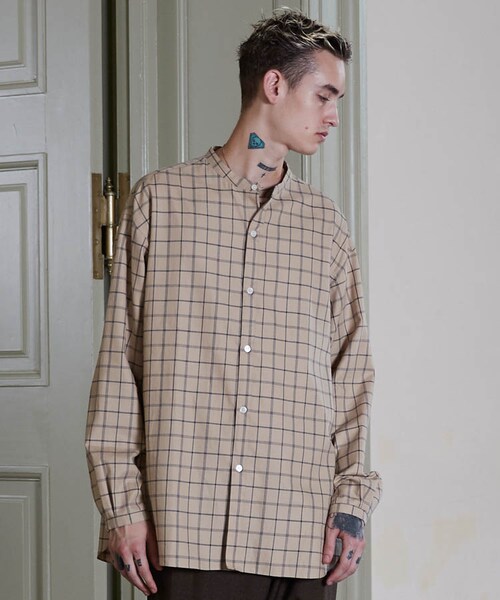 LIDNM（リドム）の「BAND COLLAR CHECK SHIRT/BGE（シャツ/ブラウス・メンズ・ベージュ系・MEDIUM/LARGE）」の4枚目の写真